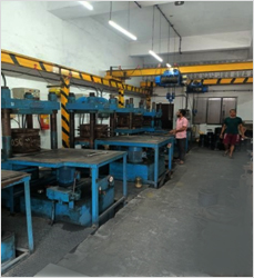 Hydraulic Moulding Press